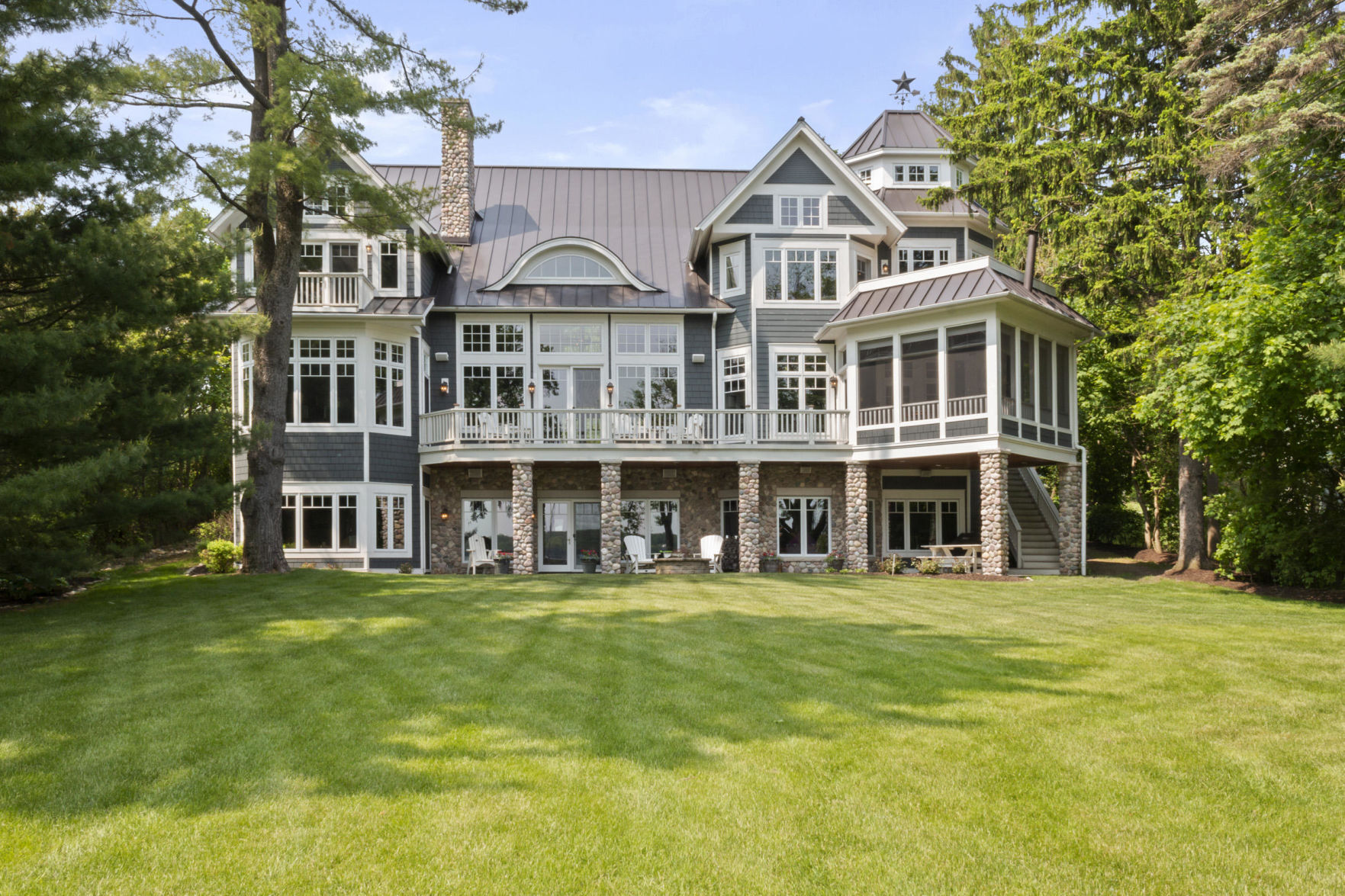 No. 7 N2339 Geneva Oaks Trail, Linn sold for $5 million
